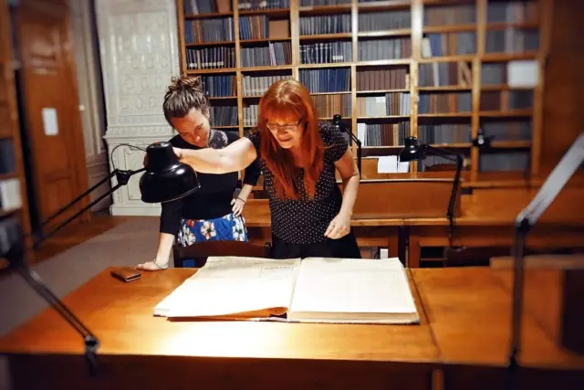 🇬🇧Visiting the archives with Taive/🇫🇷Visite des archives avec Taive